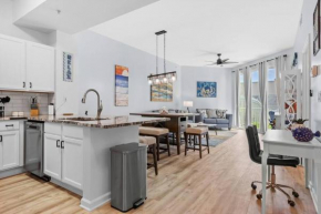 1st Floor Palms of Destin Resort Updated Condo with Beach Shuttle